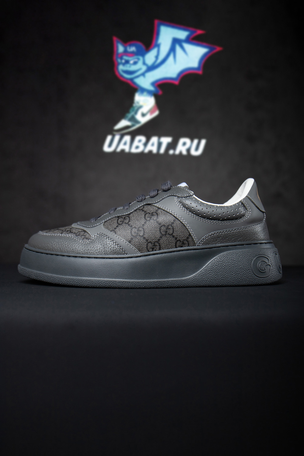 Gucci Lace Up Sneaker 