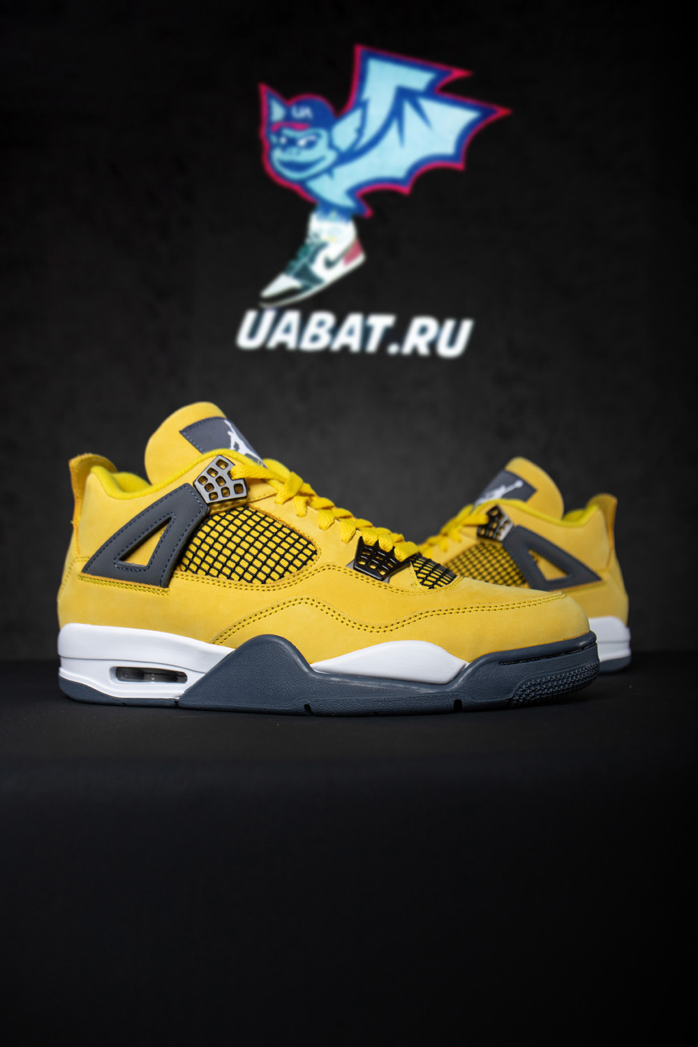 AIR JORDAN 4 RETRO 