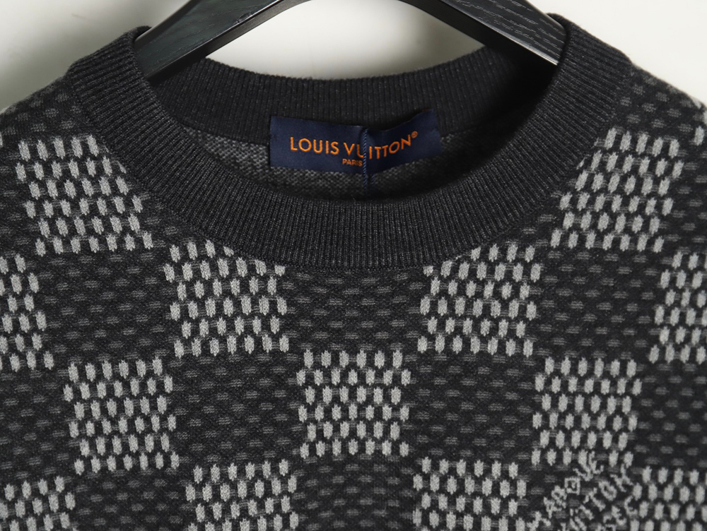 Louis vuitton plaid grey pullover sweater