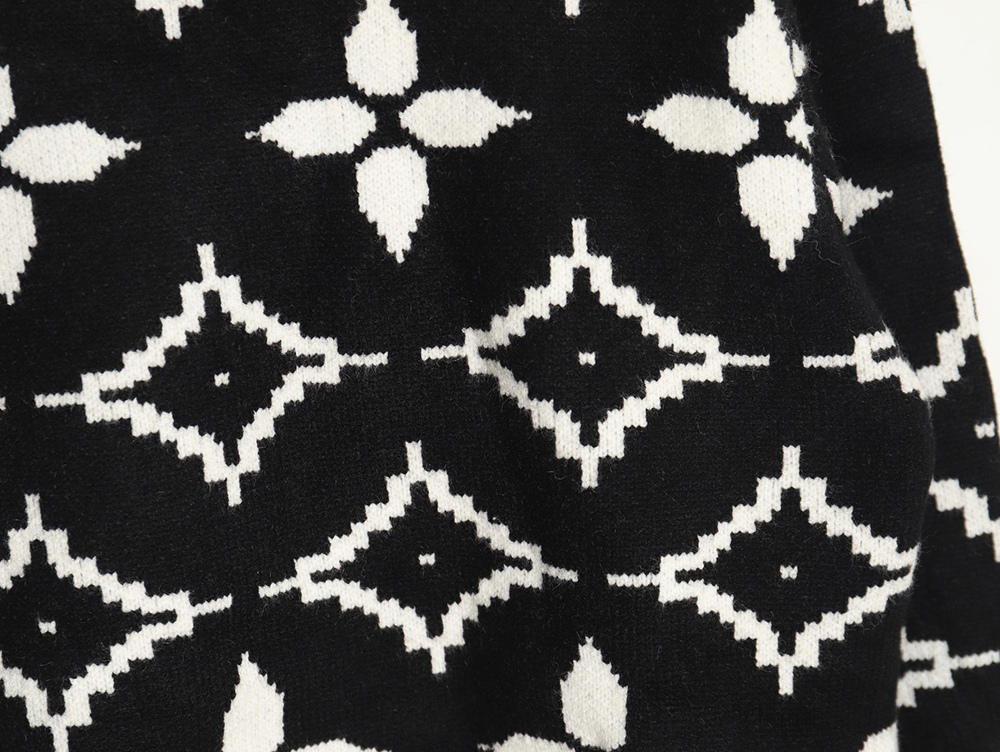 Louis vuitton presbyopia all-over print double-thread jacquard sweater