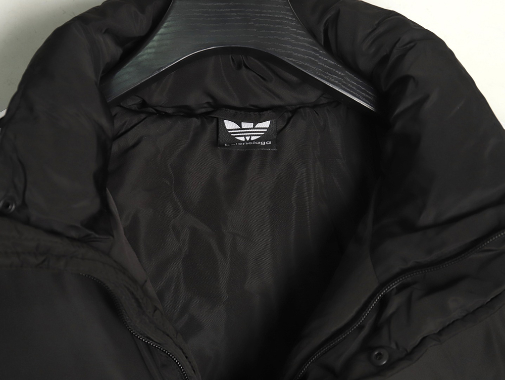 Balenciaga & Adidas Clover three-stripe century joint bread suit