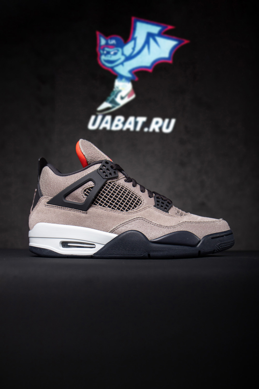 AIR JORDAN 4 RETRO 
