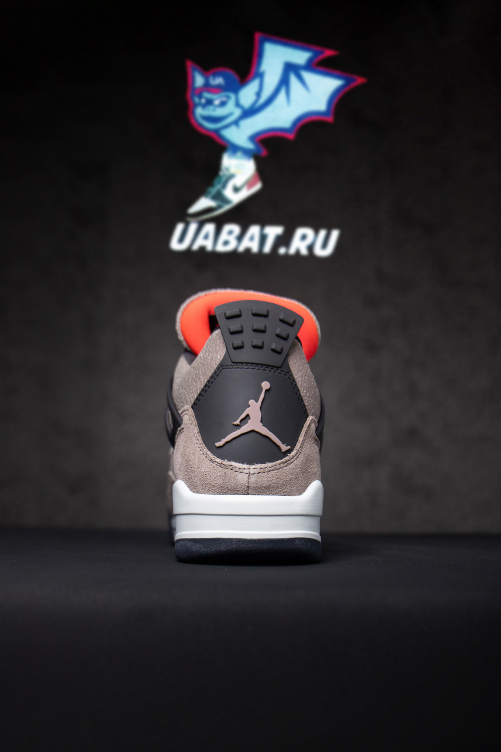 AIR JORDAN 4 RETRO 