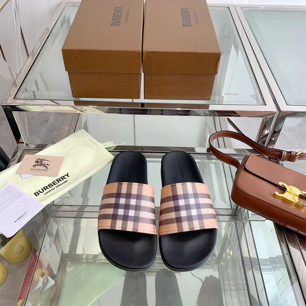 Burberry Check Slides in Archive beige