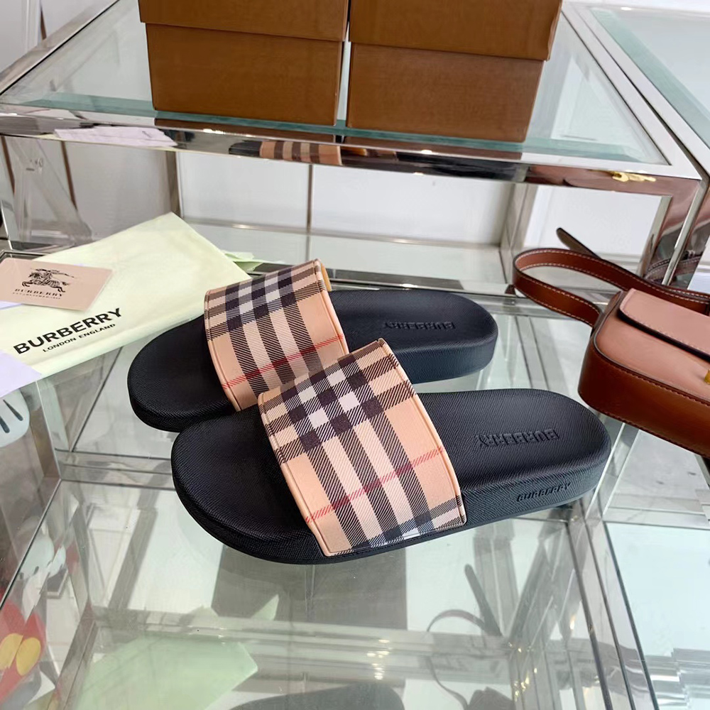 Burberry Check Slides in Archive beige