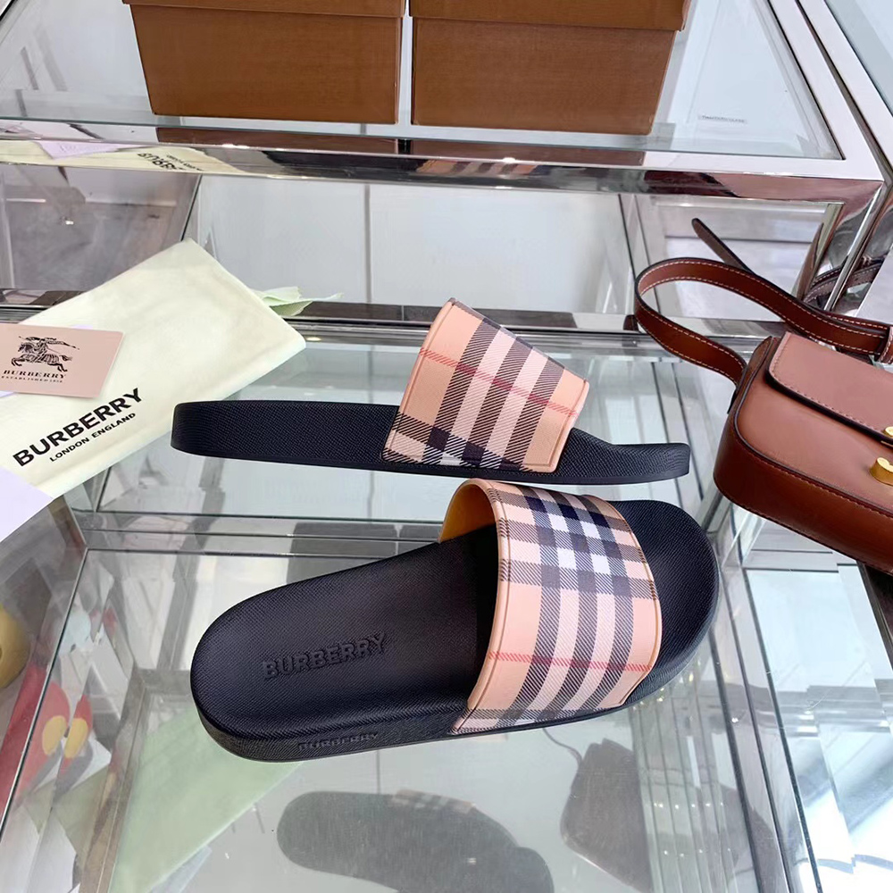Burberry Check Slides in Archive beige