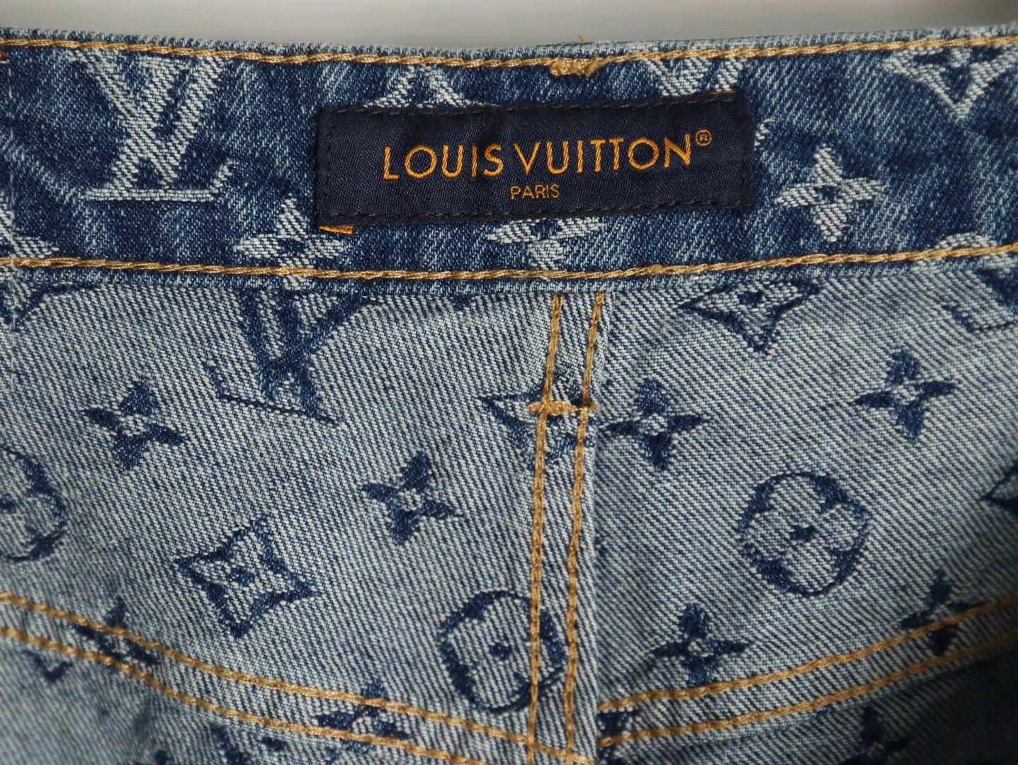 Louis Vuitton presbyopic jeans