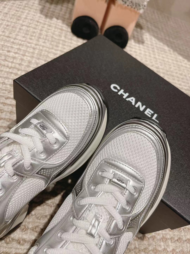 Chanel CC Logo Sneaker 'White Silver'