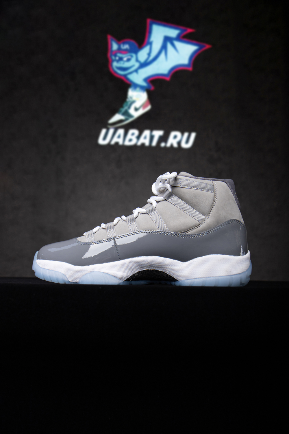 AIR JORDAN 11 RETRO 