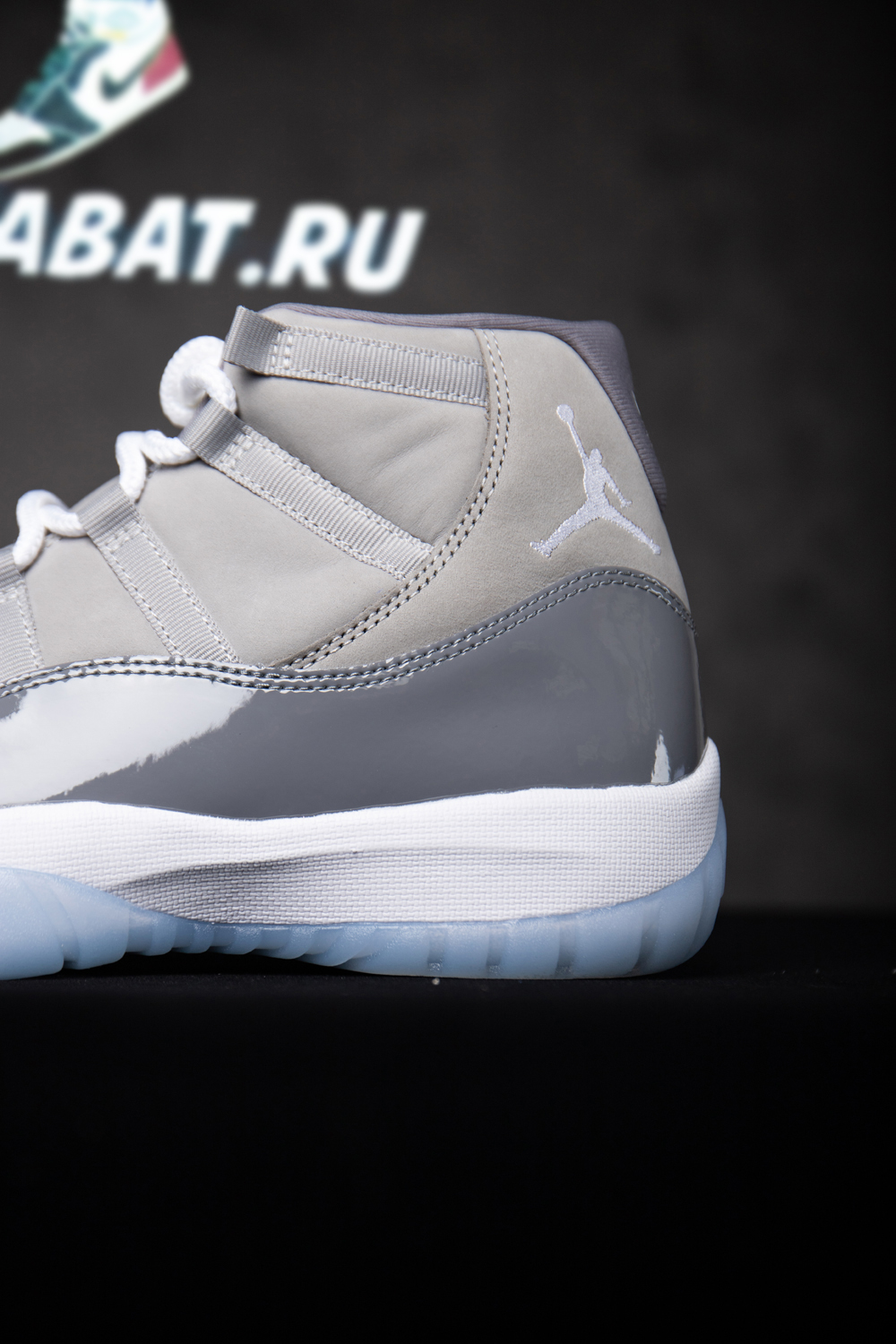 AIR JORDAN 11 RETRO 