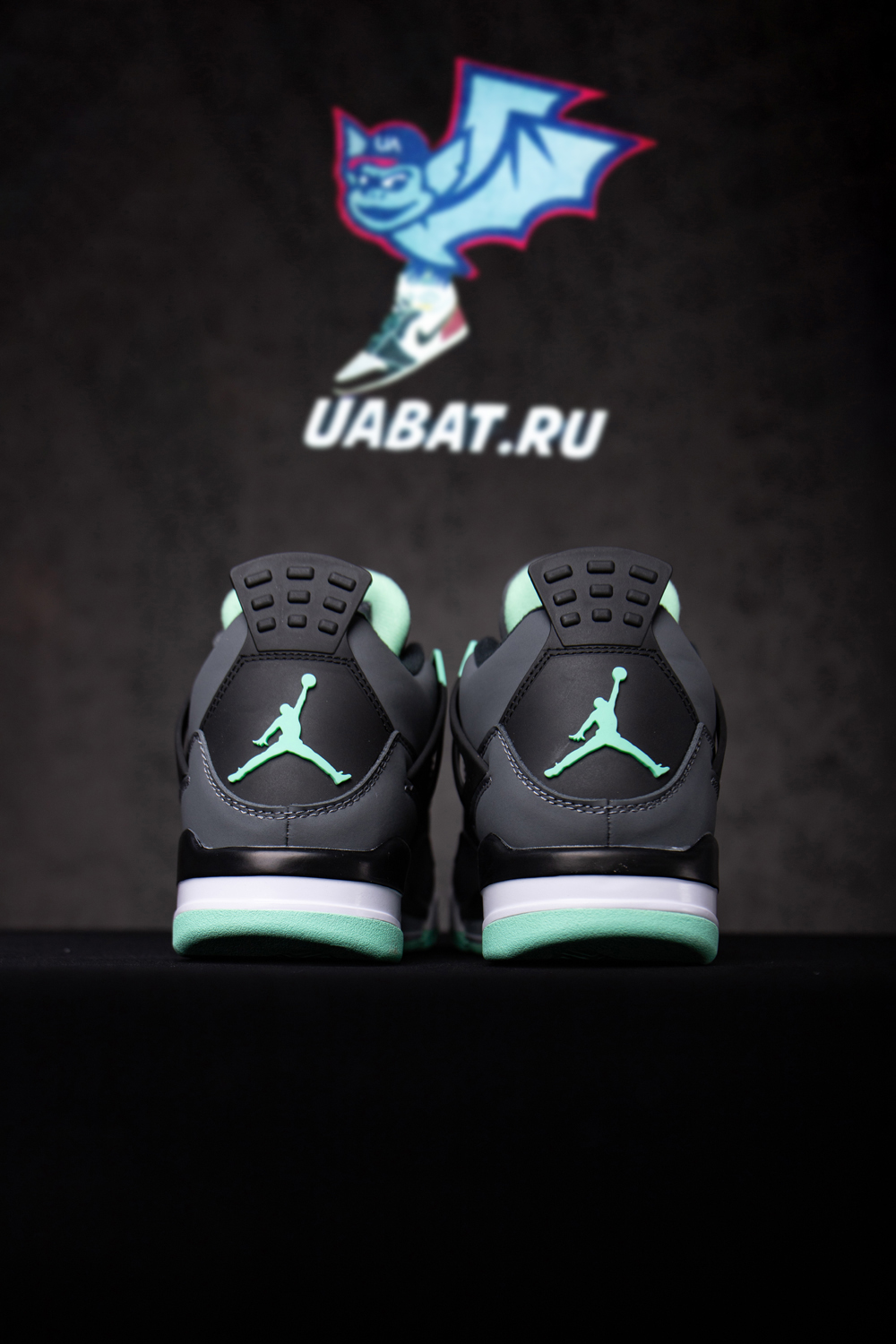 AIR JORDAN 4 RETRO 