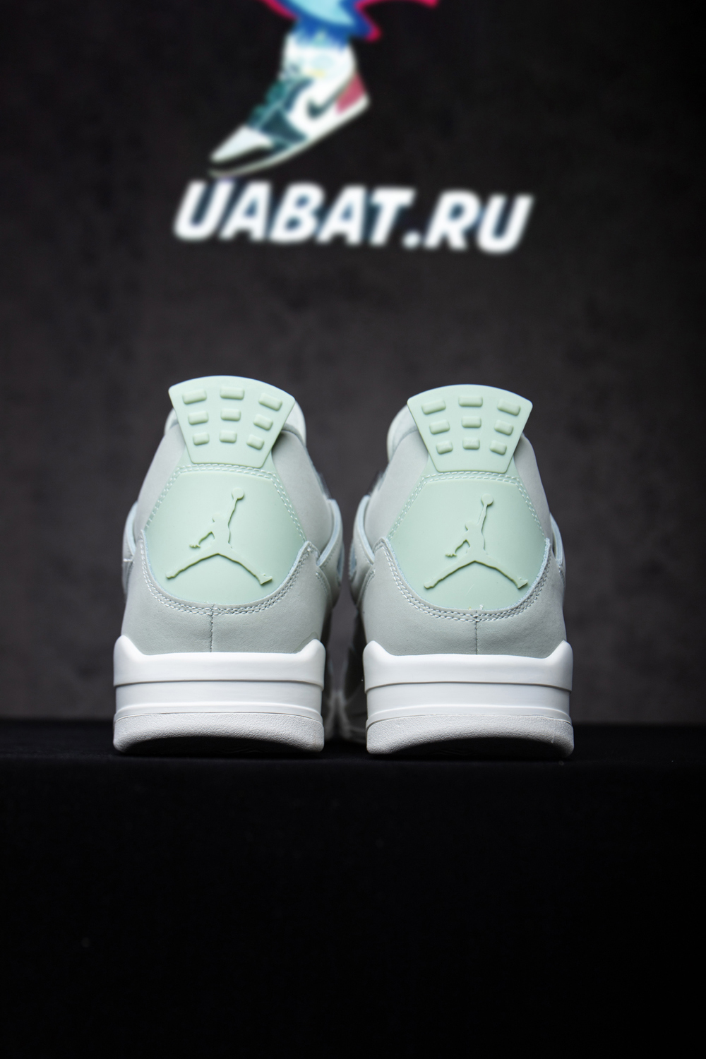 Air Jordan 4 Retro ''Seafoam''