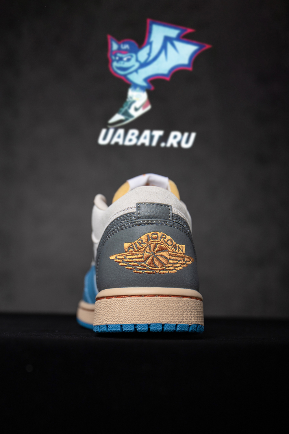 Air Jordan 1 Low SE 