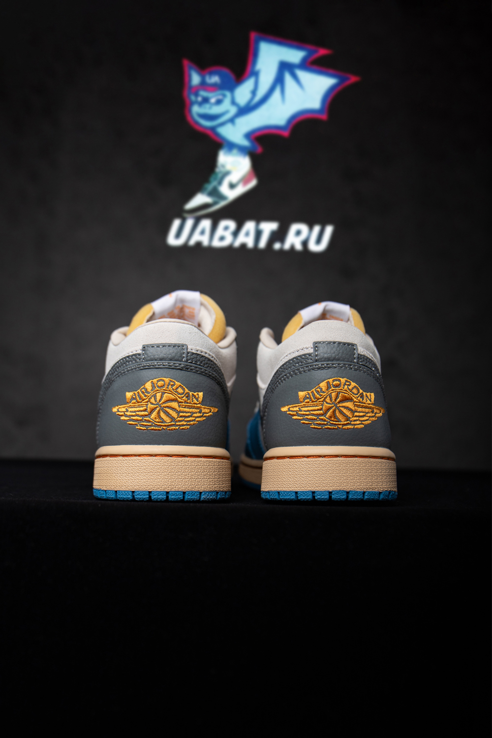 Air Jordan 1 Low SE 