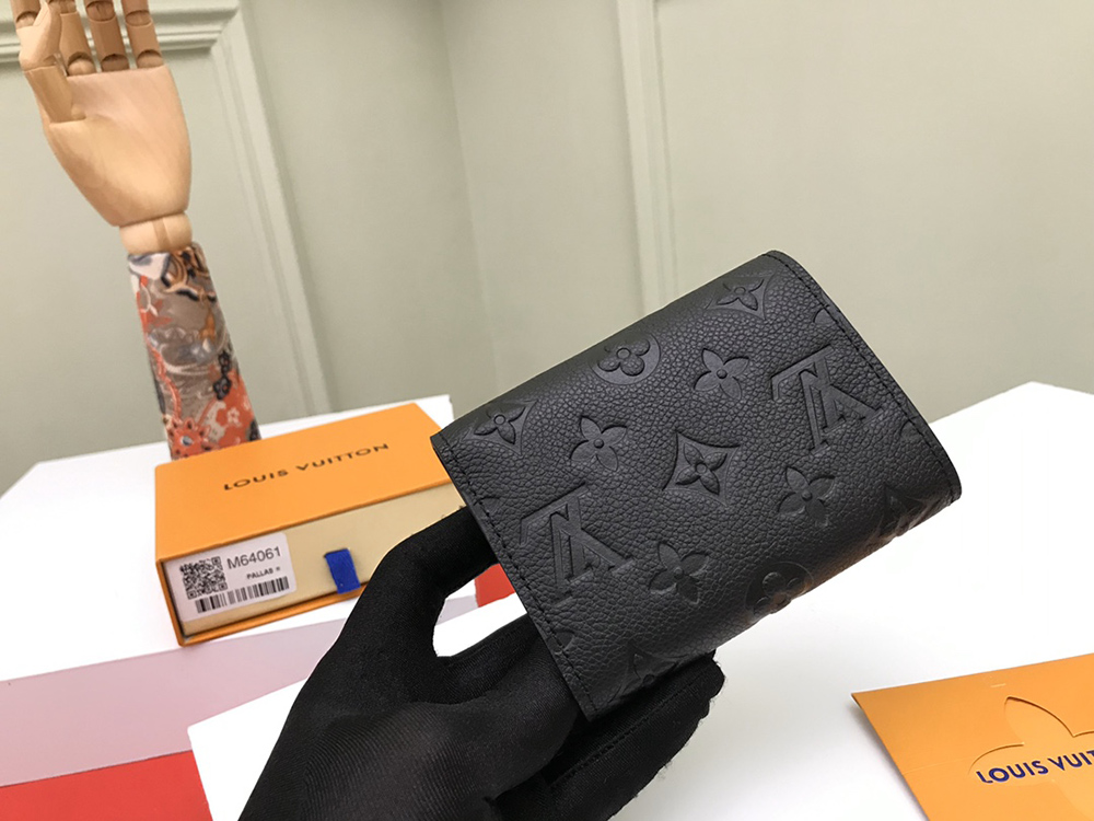Louis Vuitton Wallets M64061 12*9.5*2.5cm