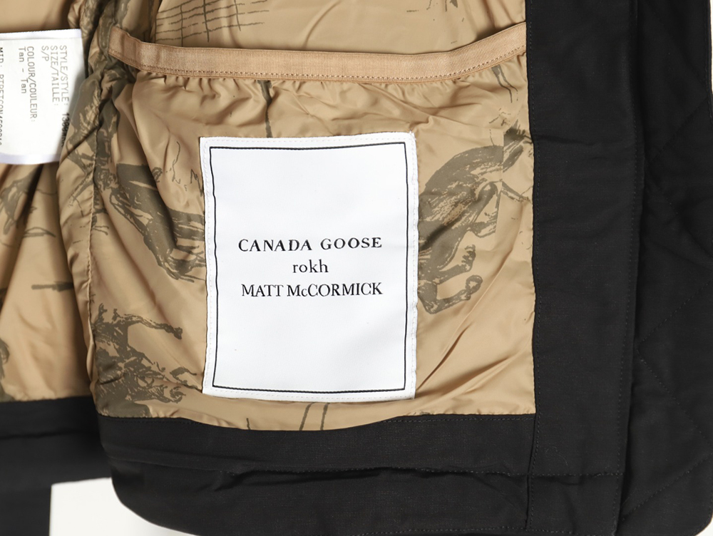 Canada Goose joint strapped short down jacket TSK1