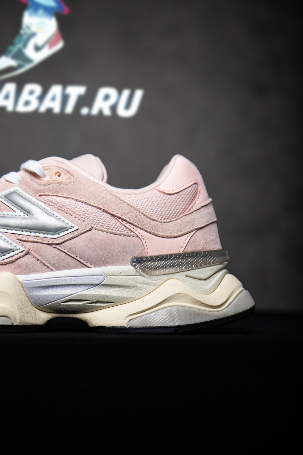 New Balance 9060