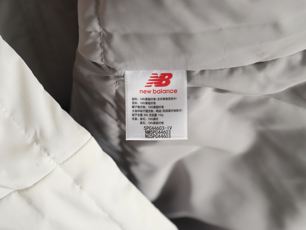New Balance mid-length four-pocket large fur collar down jacket