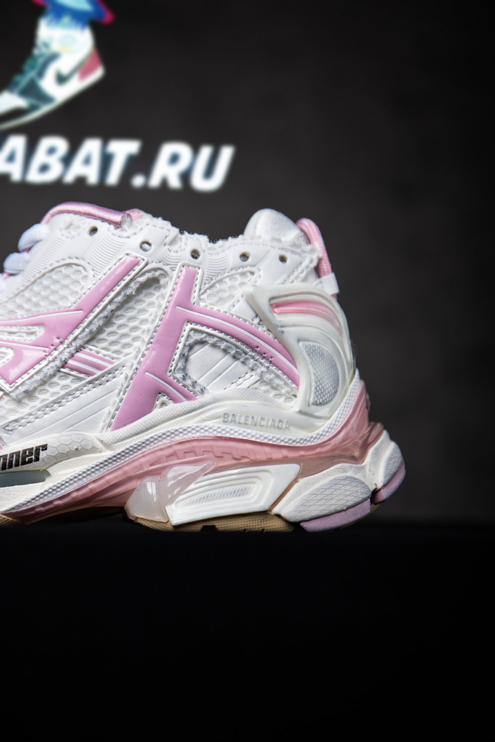 Balenciaga Wmns Runner Sneaker 