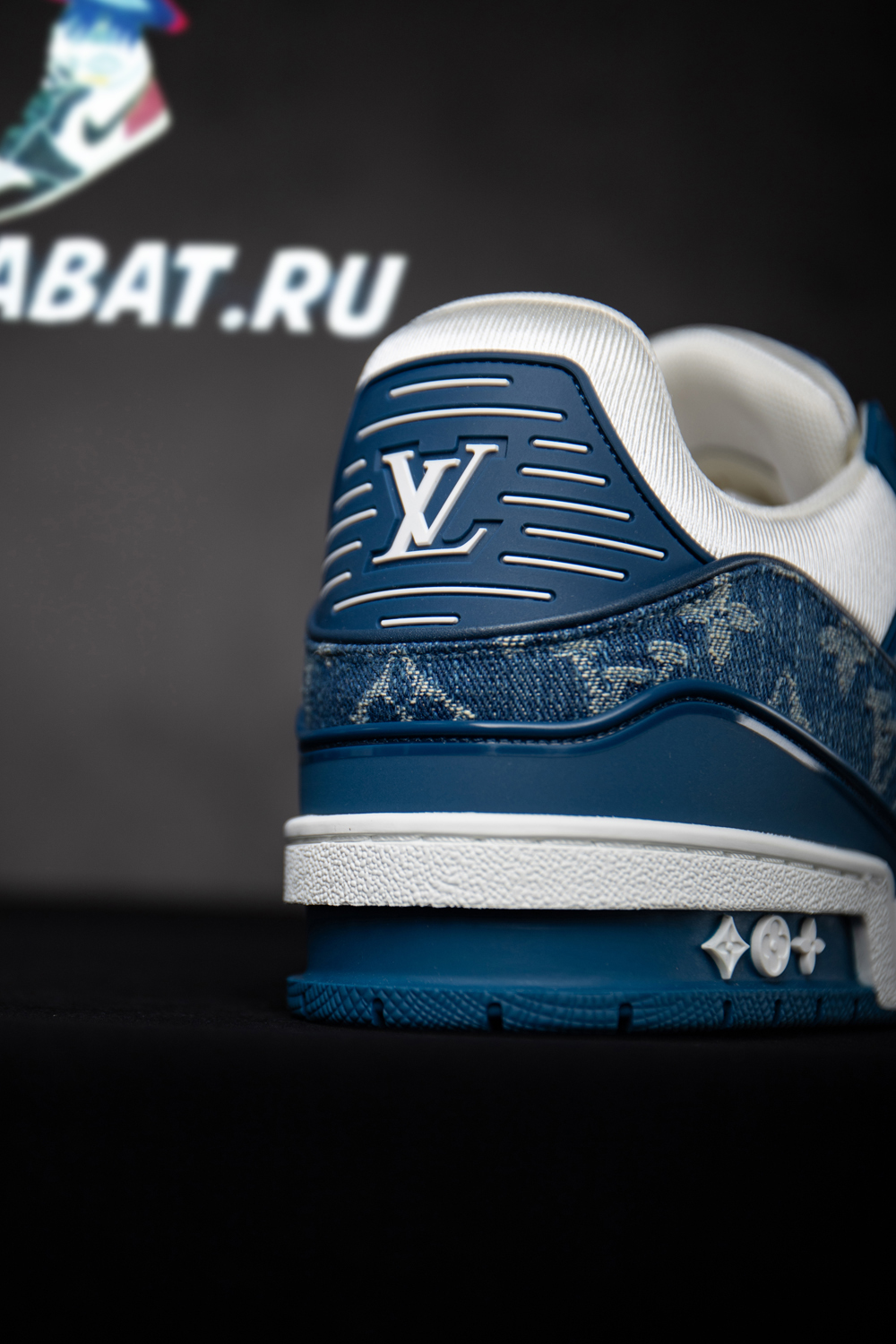 Louis Vuitton Trainer Monogram Denim White Blue