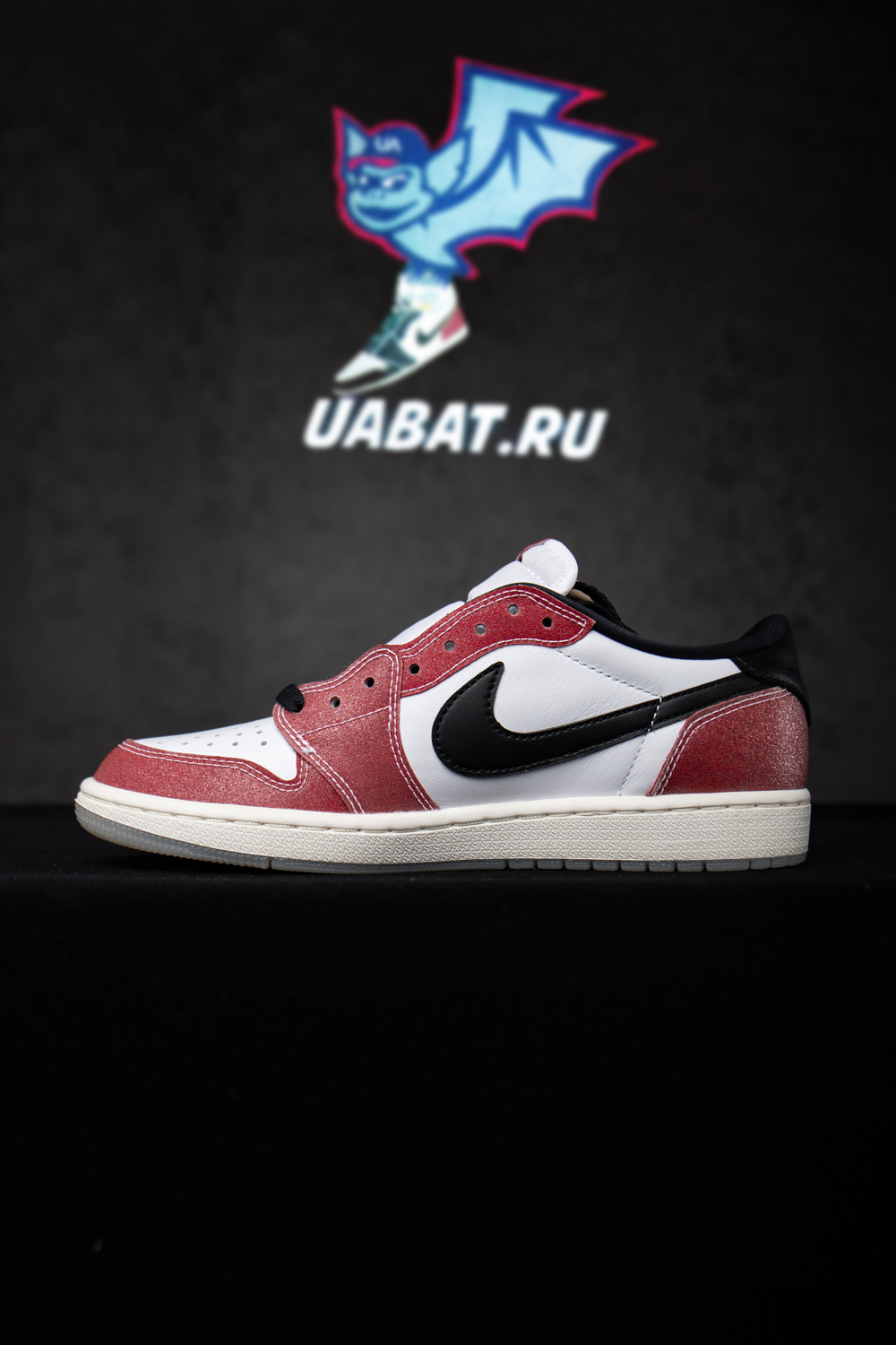 AIR JORDAN 1 LOW OG X TROPHY ROOM ''RED BLACK''