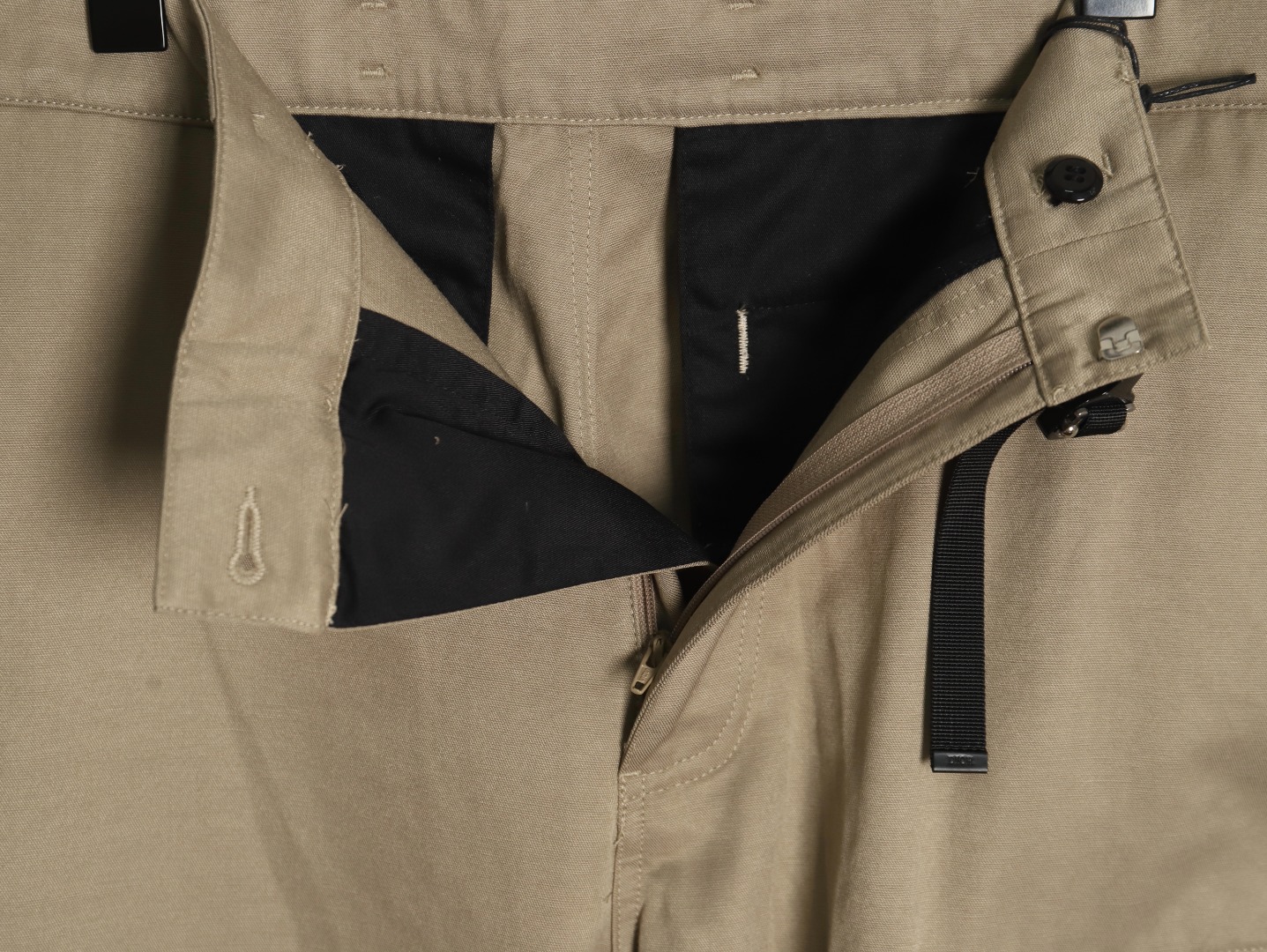 Dior belt metal buckle saddle pocket cargo trousers