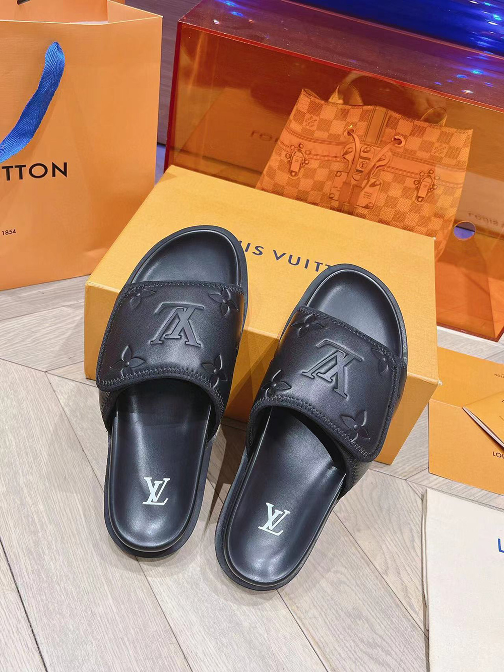 Louis Vuitton Mule Miami Slides 