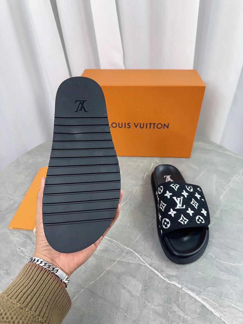 Louis Vuitton Mule Miami Slides