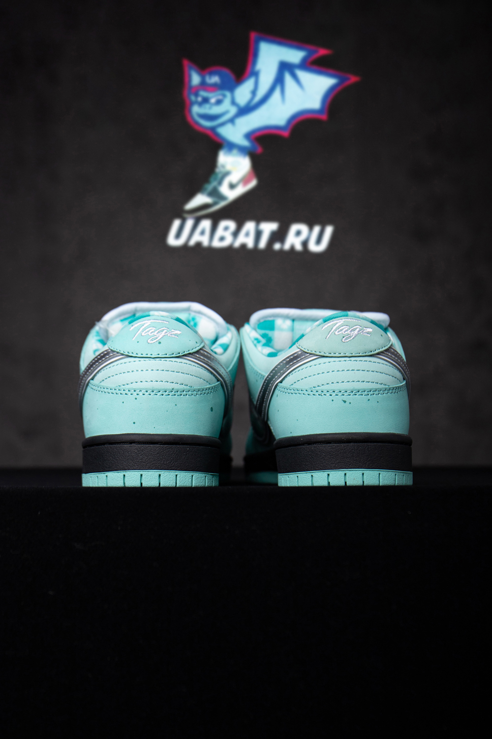 CONCEPTS X NIKE SB DUNK LOW PRO OG QS TIFFANY