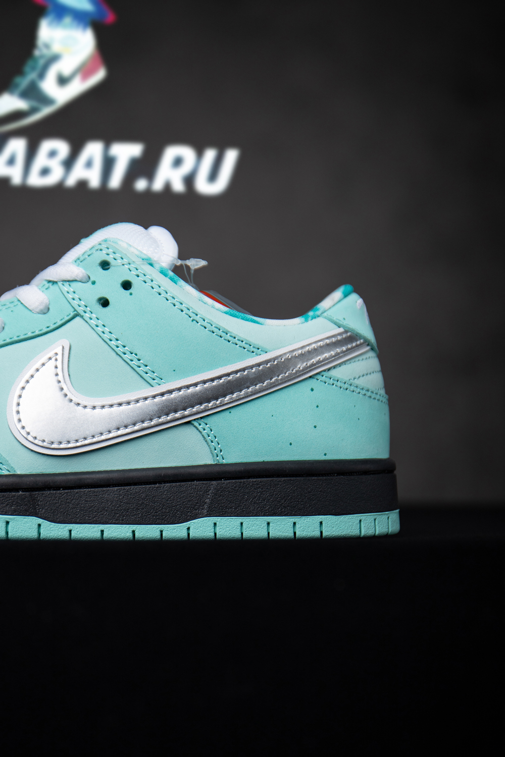 CONCEPTS X NIKE SB DUNK LOW PRO OG QS TIFFANY