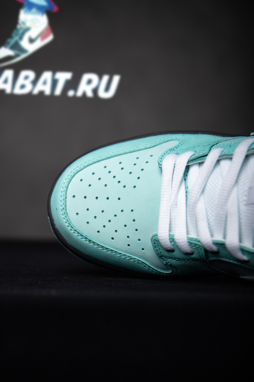 CONCEPTS X NIKE SB DUNK LOW PRO OG QS TIFFANY