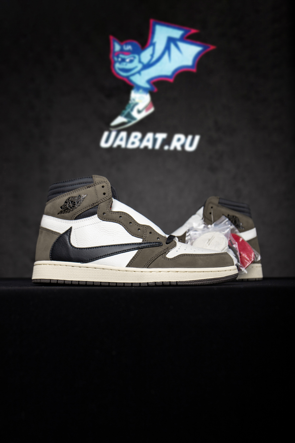 TRAVIS SCOTT X AIR JORDAN 1 HIGH