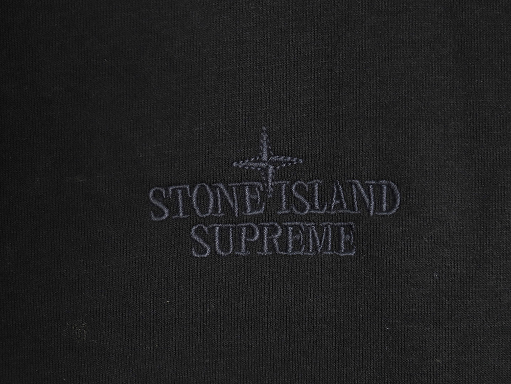 Supreme Week12 & Stone Island Joint Hooded Fleece Sweatshirt