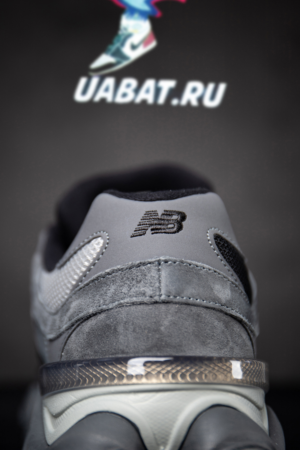 New Balance 9060 