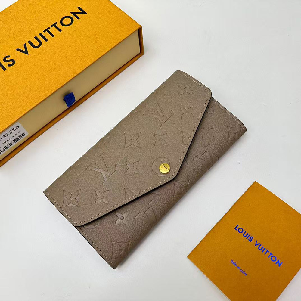 Louis Vuitton Wallets M82256 19*10.5*2cm