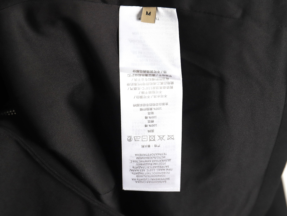 Gucci Solid Satin Wool Jacket Suit