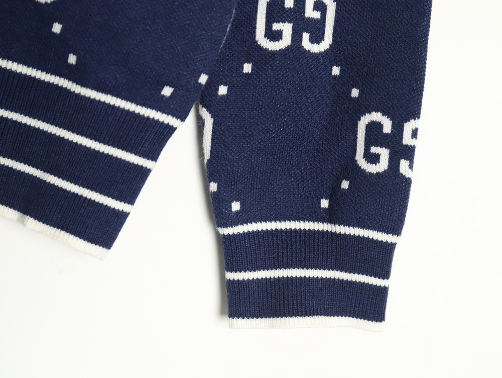 Gucci Double G Jacquard Crew Neck Cardigan Sweater TSK1