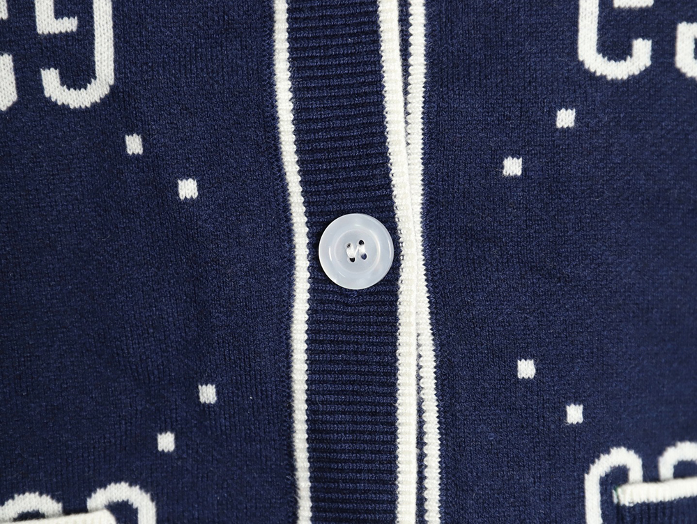 Gucci Double G Jacquard Crew Neck Cardigan Sweater TSK1
