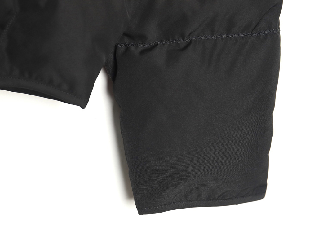 Dior embroidered removable sleeve cotton jacket TSK1