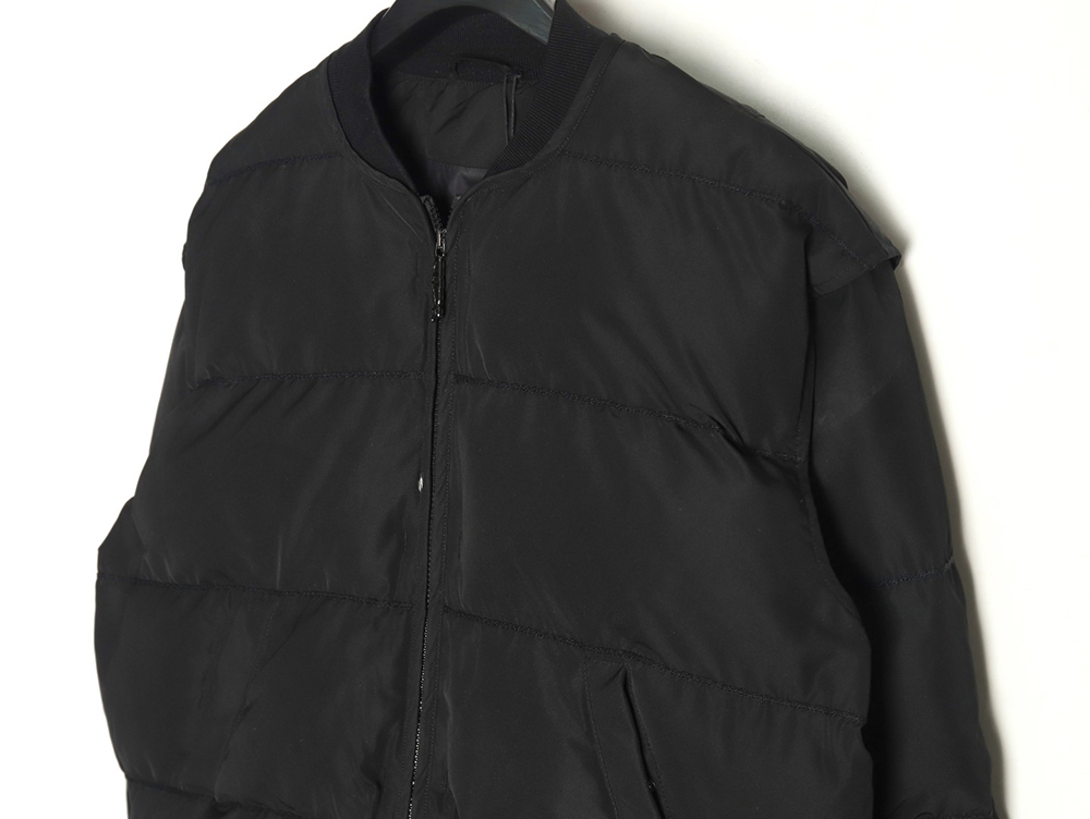 Dior embroidered removable sleeve cotton jacket TSK1