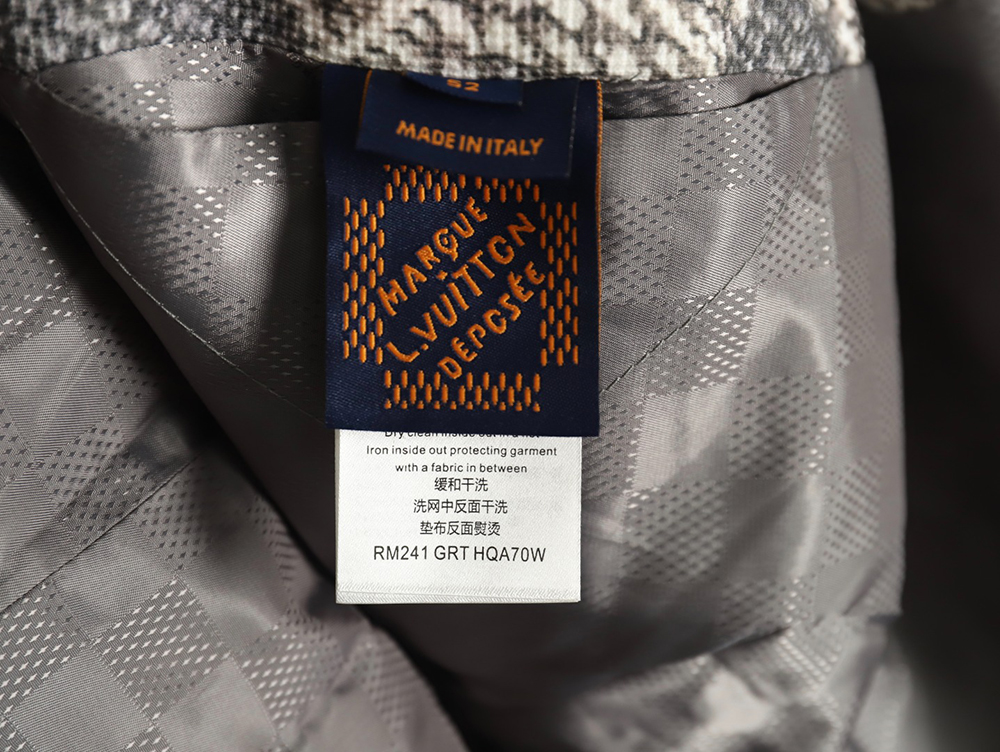 Louis Vuitton rhombus collarless jacket