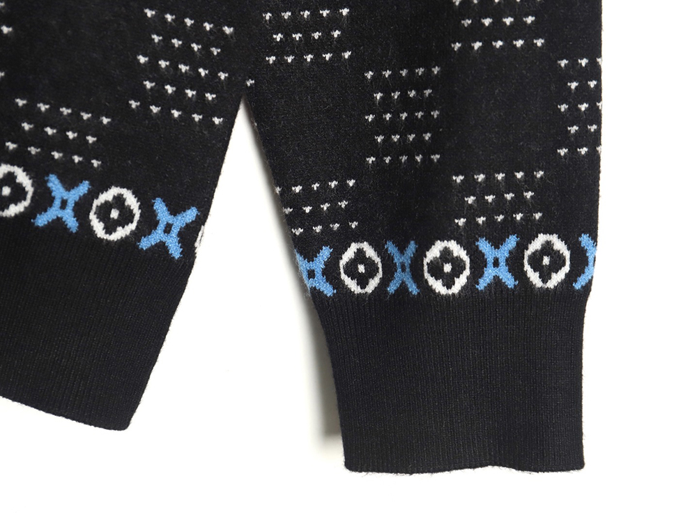 Louis Vuitton ski crew neck sweater