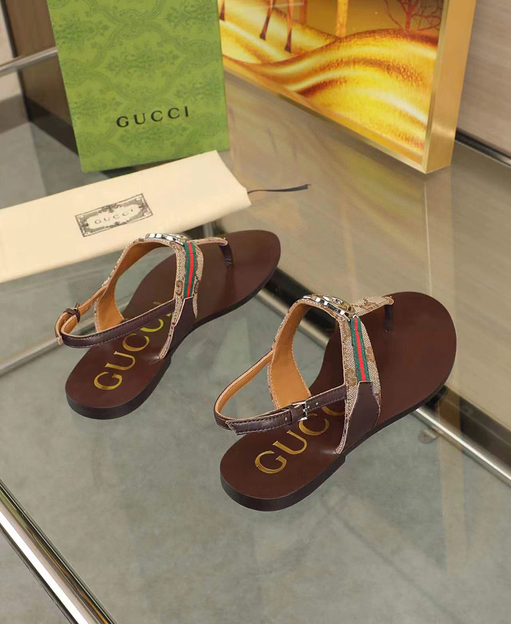 GUCCI WOMEN''S INTERLOCKING G WEB SANDAL