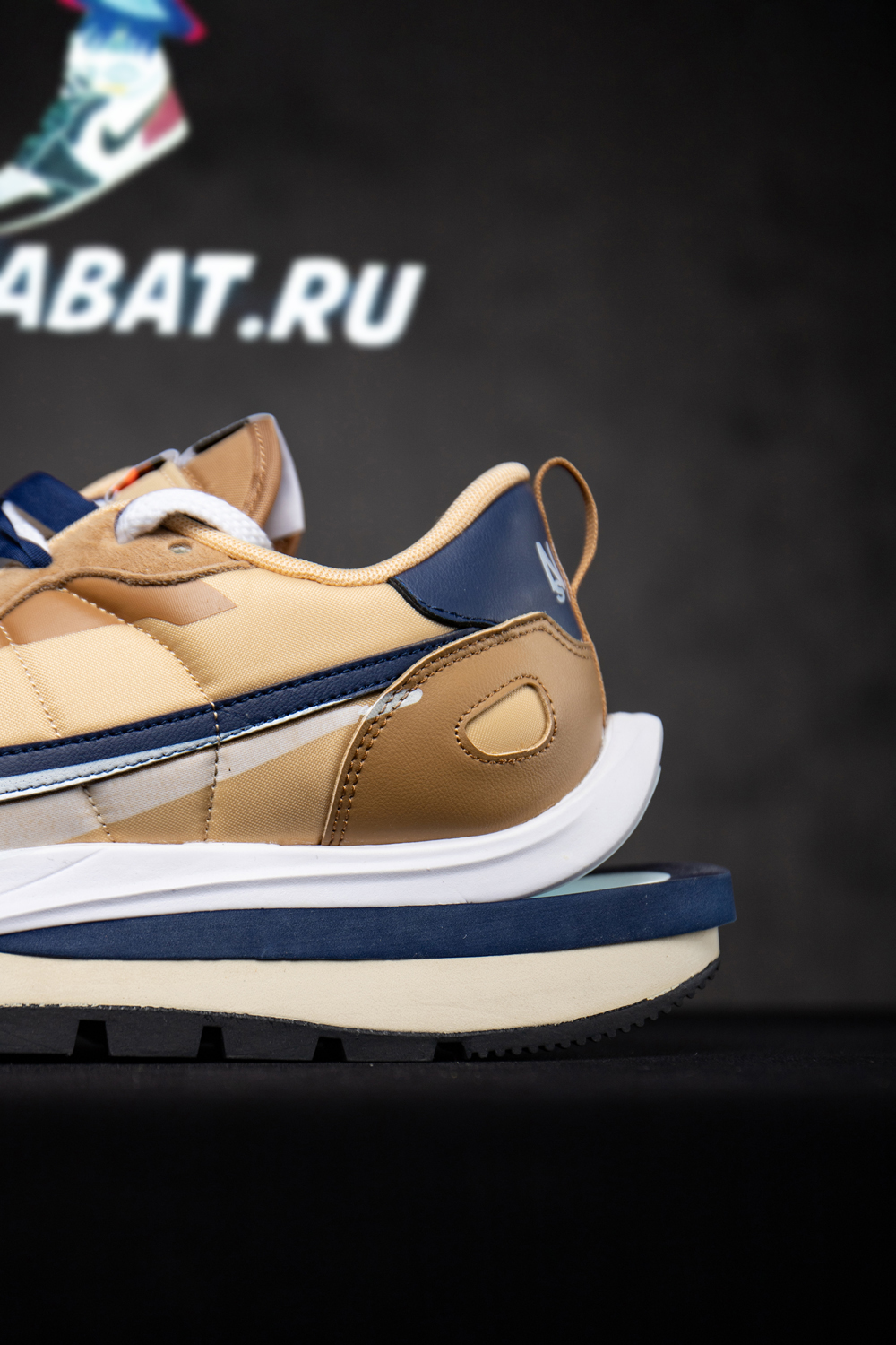 SACAI X VAPORWAFFLE 