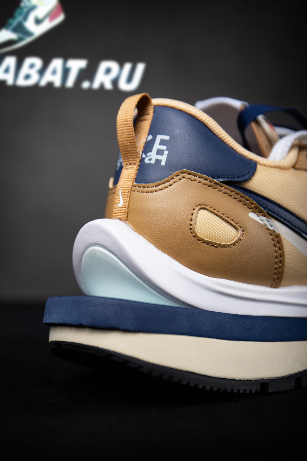 SACAI X VAPORWAFFLE 'SESAME BLUE VOID'