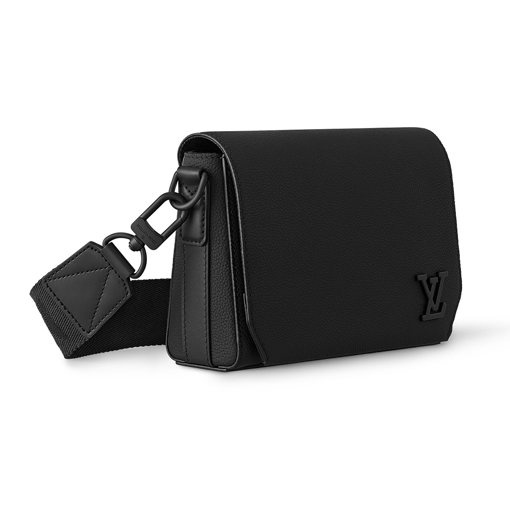 Louis Vuitton Bags M24769 22*16.5*7cm