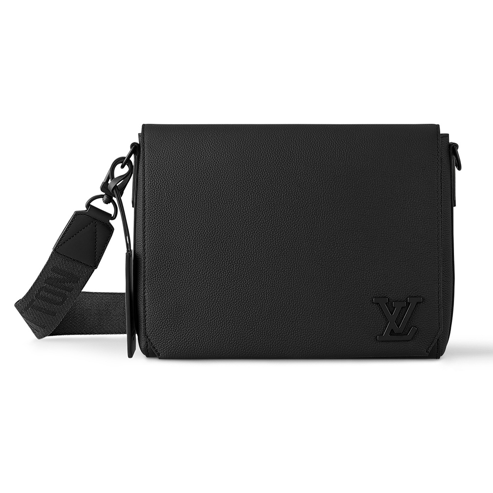 Louis Vuitton Bags M24769 22*16.5*7cm