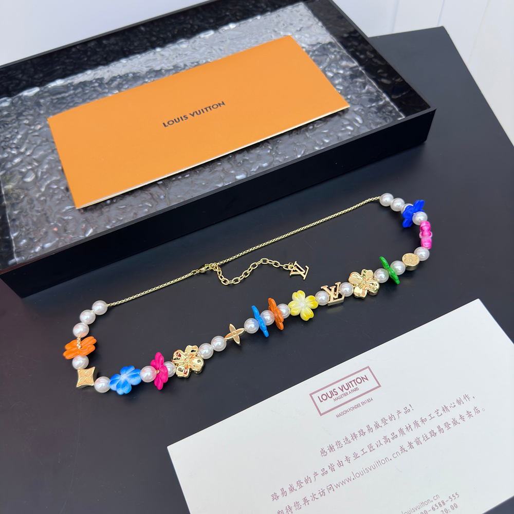 Louis Vuitton Surfin'' Flower Necklaces M01863