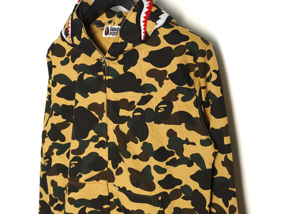 BAPE shark head tiger head zipper camouflage double hooded hoodie