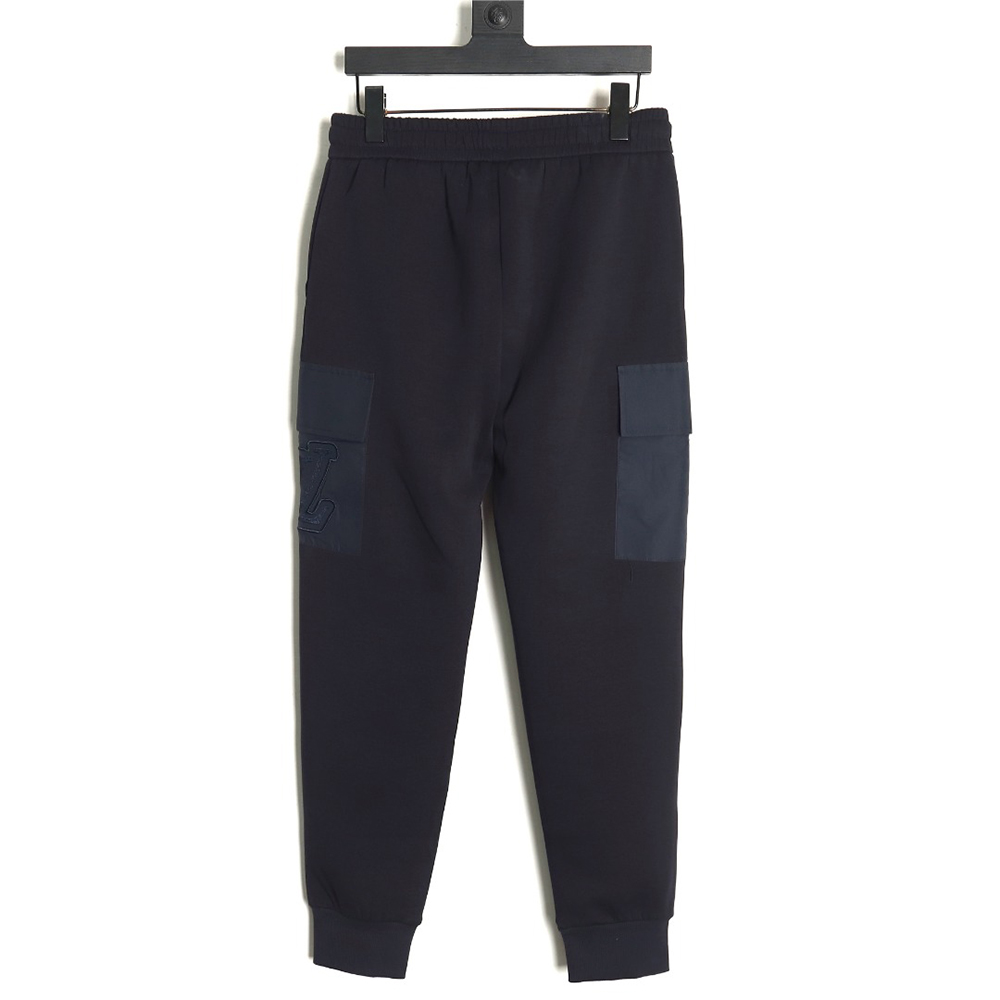 Louis Vuitton pocket embroidered logo cotton cargo trousers TSK1
